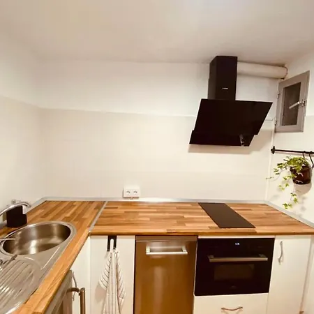 Casa En Plaza De La Corredera Con Balcon *