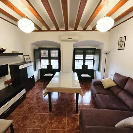 Casa En Plaza De La Corredera Con Balcon * Cordoba
