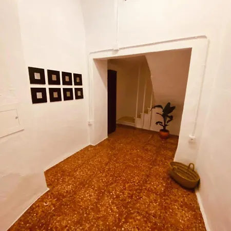 Casa En Plaza De La Corredera Con Balcon Apartment *