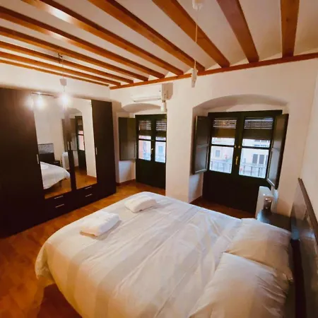 Casa En Plaza De La Corredera Con Balcon Apartment