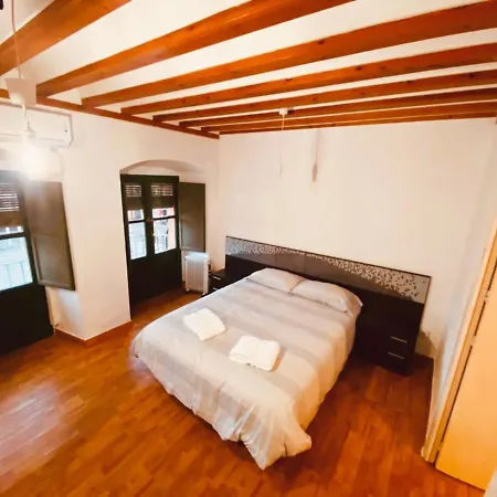 Casa En Plaza De La Corredera Con Balcon Cordoba