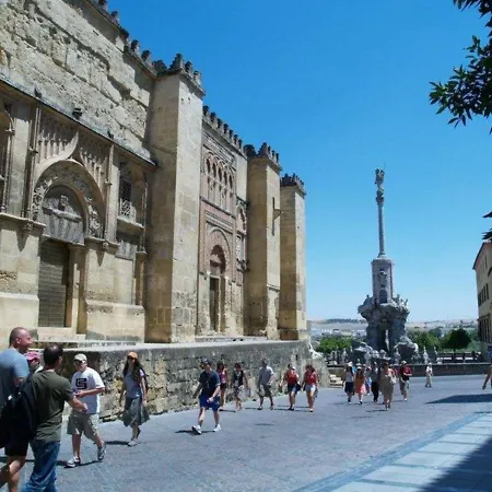 Casa En Plaza De La Corredera Con Balcon Appartamento